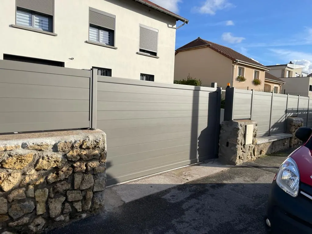 Portail et clôture installés à Custines (54)