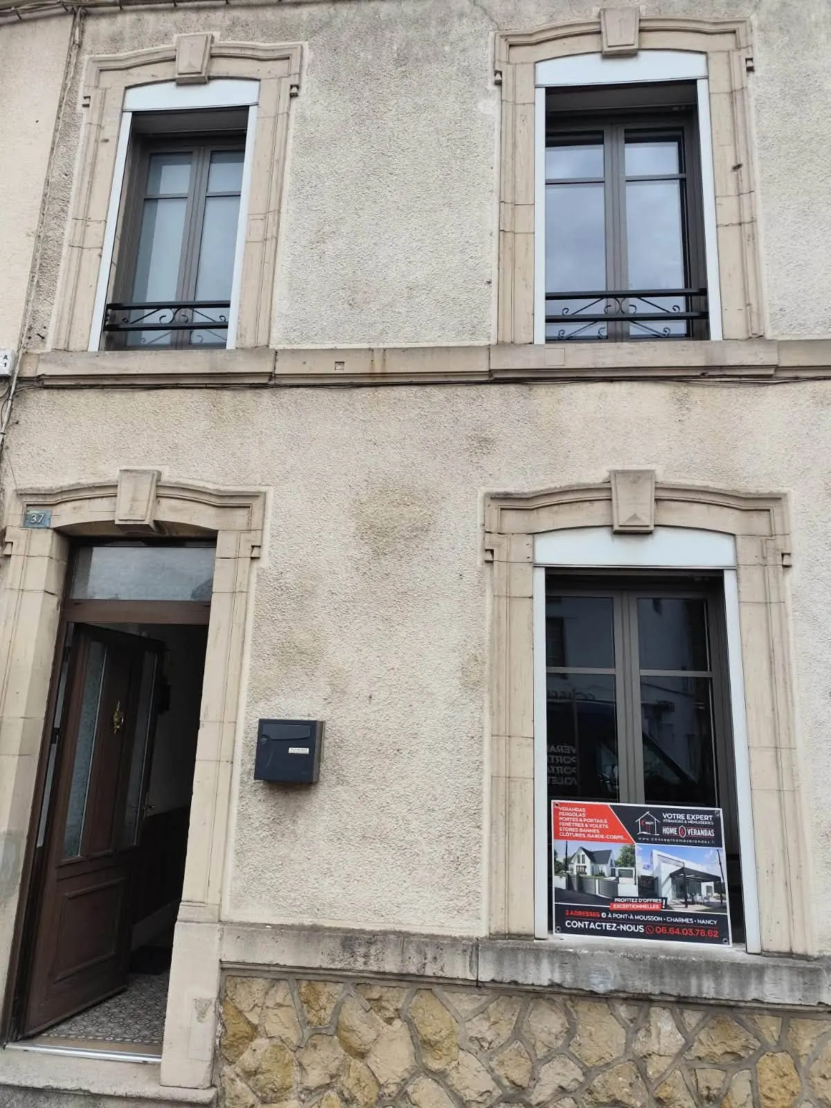 Fenêtres aluminium bicolores sur mesure à Dieulouard — vue 5