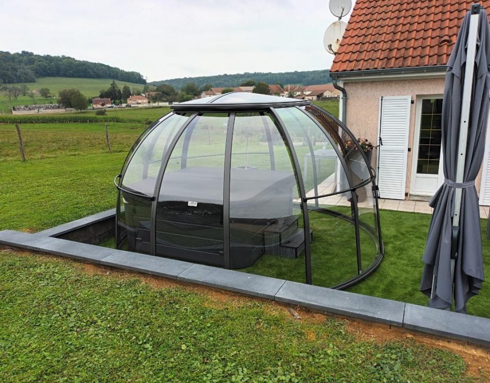 Structure Alu gris anthracite. + Polycarbonate compact transparent