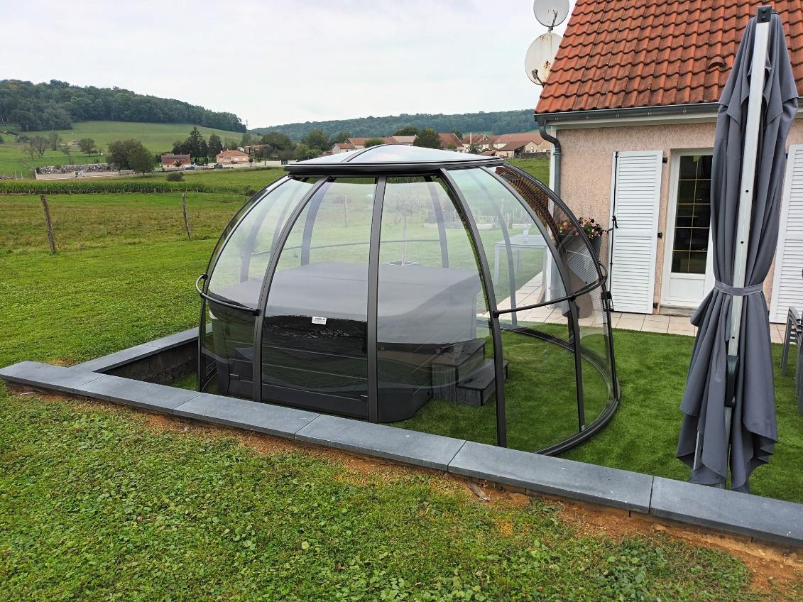 Structure Alu gris anthracite. + Polycarbonate compact transparent