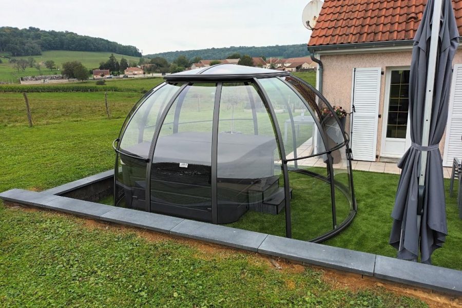 Structure Alu gris anthracite. + Polycarbonate compact transparent